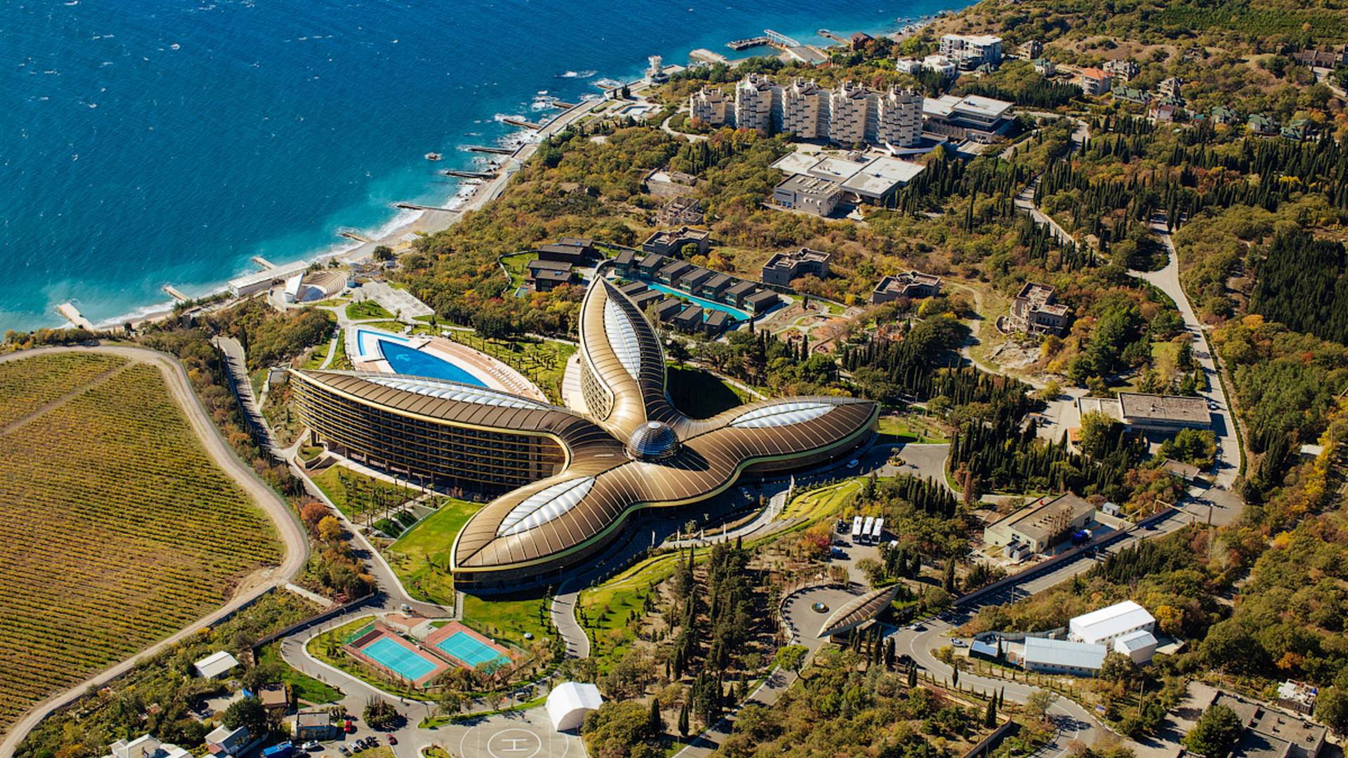 Курорт «Мрия» 5* в Крыму