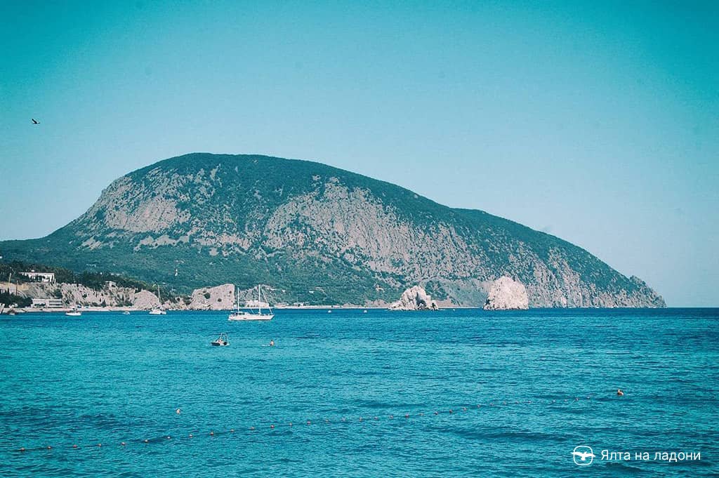 Гора Аю-Даг в Крыму